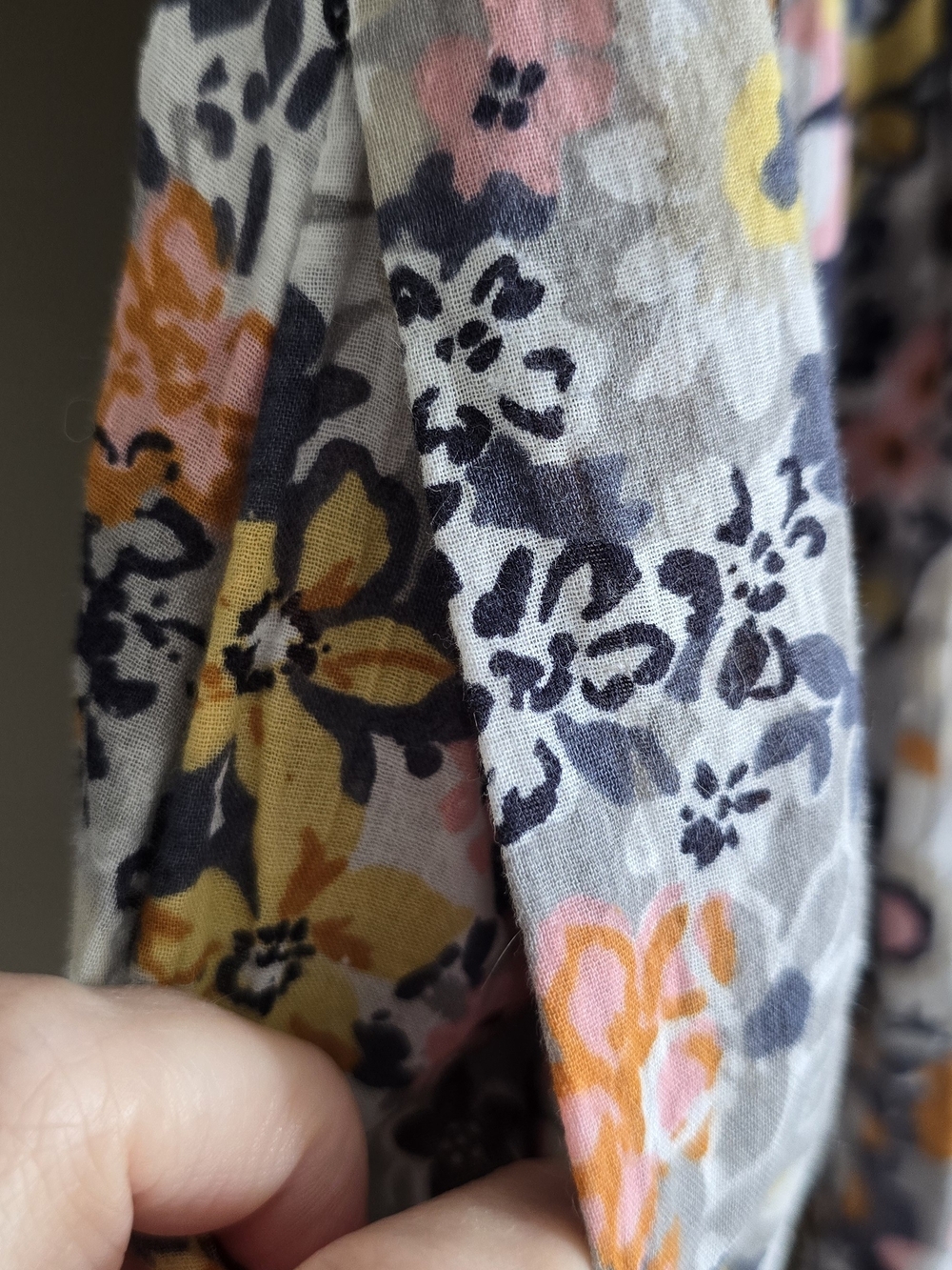 American Eagle Outfitters Floral Puff-Sleeve Mini Dress in Yellow, Pink & Gray - Picture 9 of 10